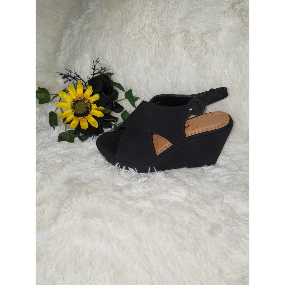 Wedge open toe Womans shoe